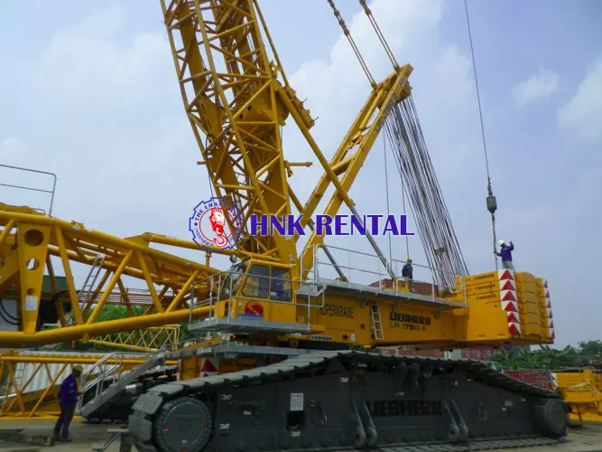  Sewa Unic Crane  terminal teluk lamong